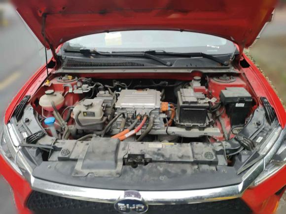 [无锡·苏B] 二手比亚迪比亚迪e22021款 舒适型