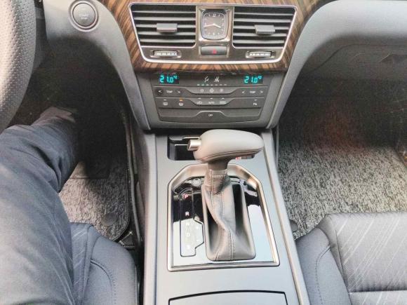 [北京·京A] 二手红旗红旗H72021款 1.8T 公务版