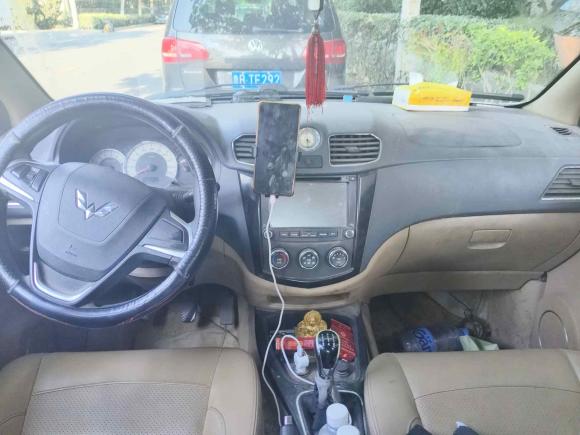 [青岛·鲁R] 二手五菱汽车五菱宏光2014款 1.5L S豪华型