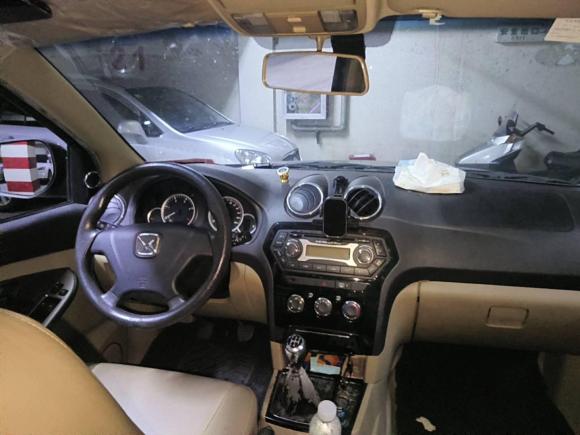 [南京·苏A] 二手江铃驭胜S3502013款 2.4T 两驱特装版