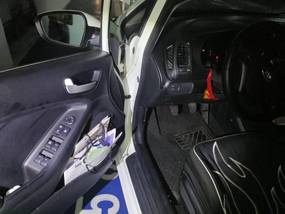 [成都·川A] 二手起亚起亚K32013款 1.6L 手动GLS