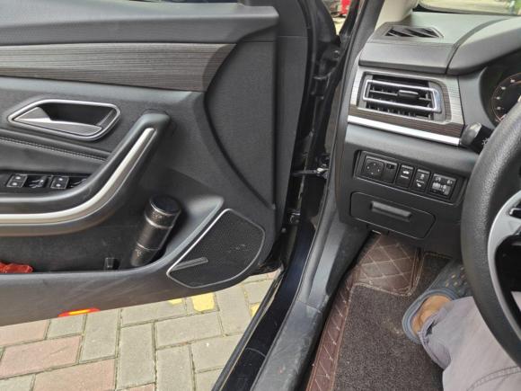 [深圳·粤B] 二手北京汽车北京EU72019款 逸风版