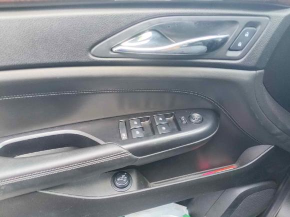 [广州·粤R] 二手凯迪拉克凯迪拉克SRX2013款 3.0L 舒适型