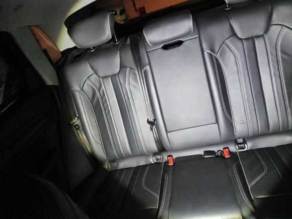 [上海·沪B] 二手奥迪奥迪Q5L2021款 45 TFSI 臻选动感型