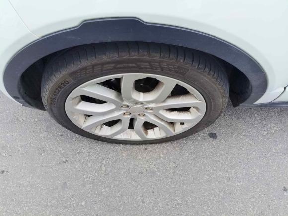 [青岛·鲁B] 二手路虎揽胜极光2014款 2.0T 5门耀动版