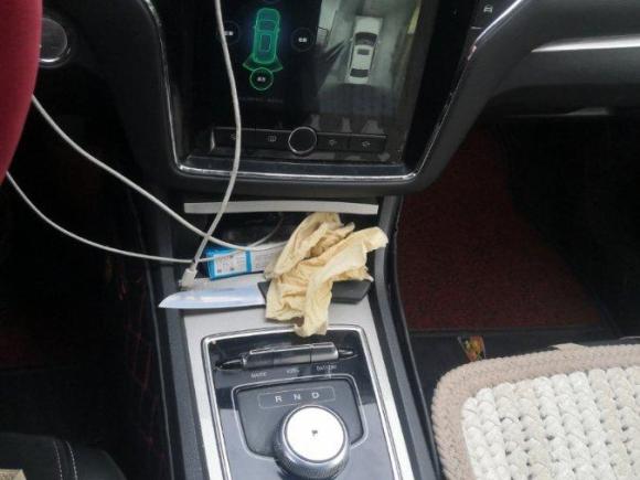 [上海·沪A] 二手荣威荣威i6新能源2017款 45T 混动互联智尊版