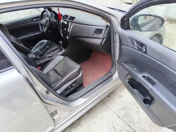 [上海·苏F] 二手铃木凯泽西2011款 2.4L 两驱运动导航版