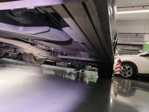 [上海·沪B] 二手路虎揽胜极光2013款 2.2T 5门柴油版