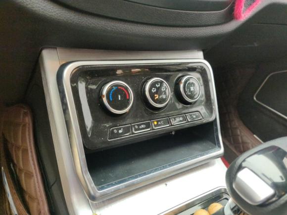 [广州·粤K] 二手奔腾奔腾X402019款 1.6L 自动豪华型 国V