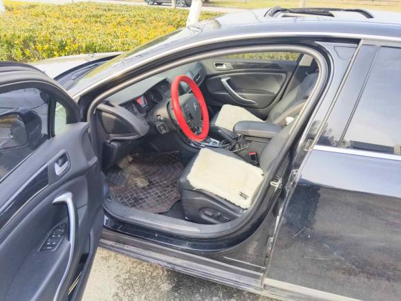 [南通·苏F] 二手雪铁龙雪铁龙C52013款 2.0L 自动尊享型