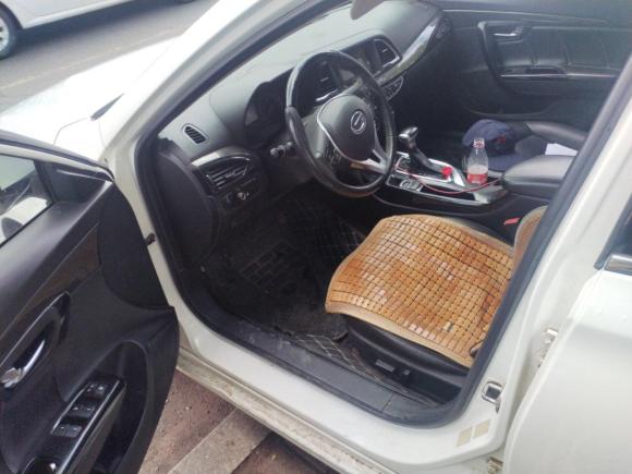 [青岛·鲁B] 二手广汽传祺传祺GA62016款 235T DCT精英版