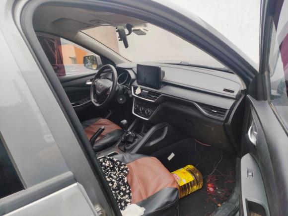 [武汉·苏E] 二手五菱汽车五菱宏光S32018款 1.5L 手动标准型 国V