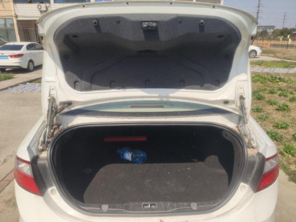 [无锡·苏B] 二手奇瑞艾瑞泽72014款 1.6L 手动致尚魔力版