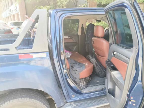 [南昌·赣F] 二手五十铃D-MAX2018款 3.0T两驱自动精英型4JJ1-TC HI