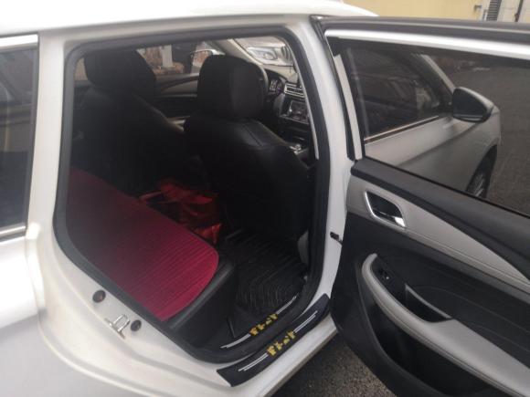 [南京·闽J] 二手荣威荣威Ei52020款 舒适版