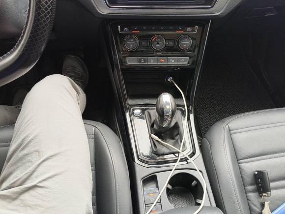 [合肥·皖A] 二手大众途安2016款 途安L 280TSI DSG豪华版