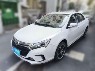 比亚迪秦新能源2014款 1.5T 旗舰型