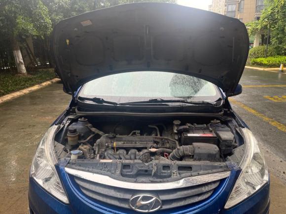 [杭州·皖J] 二手现代瑞纳2010款 三厢 1.4L 自动时尚型GT