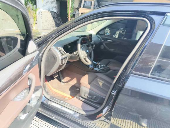 [上海·浙B] 二手宝马宝马X32023款 xDrive30i 领先型 M曜夜套装