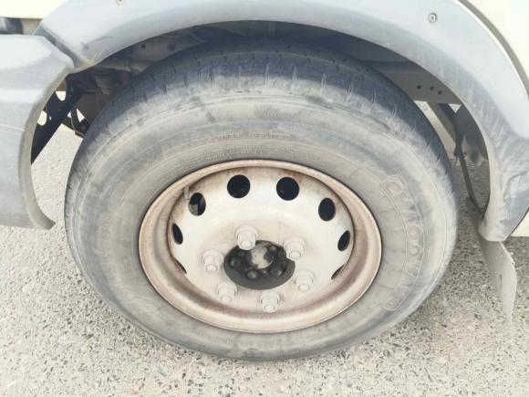 [西安·陕A] 二手依维柯依维柯得意2014款 2.8T-V35 NJ5044XXYQ3A43S4