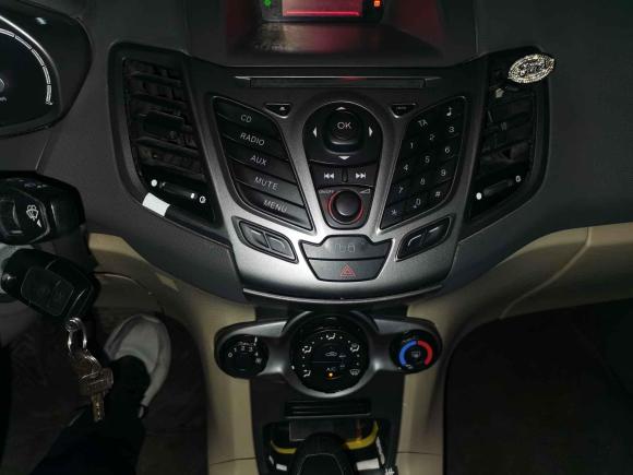 [济南·鲁A] 二手福特嘉年华2011款 两厢 1.5L 自动时尚型