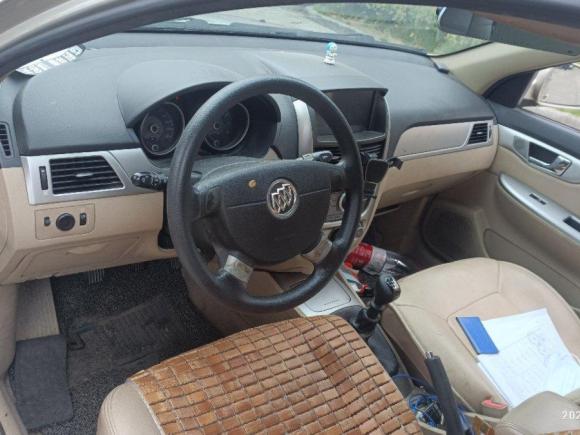 [上海·沪B] 二手别克凯越2013款 1.5L 手动经典型