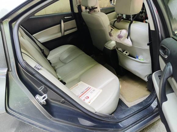 [成都·苏C] 二手马自达睿翼2010款 2.0L 自动豪华版