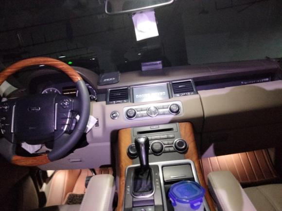 [南京·苏A] 二手路虎揽胜运动版2010款 5.0 SC V8 HSE