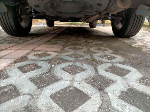 [上海·沪C] 二手比亚迪比亚迪S62014款 2.0L 手动豪华型 5座