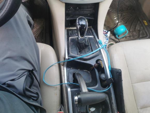 [上海·沪A] 二手江铃驭胜S3502013款 2.4T 自动两驱柴油豪华版5座