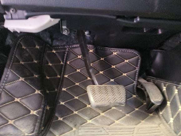 [青岛·鲁B] 二手丰田雷凌2016款 1.6E CVT新锐版