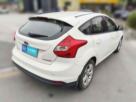 [佛山·豫R] 二手福特福克斯2012款 两厢 1.6L 自动风尚型