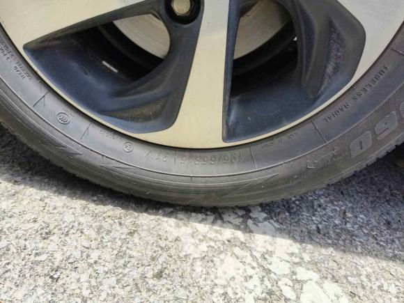 [无锡·苏B] 二手丰田雷凌2017款 改款双擎 1.8H GS E-CVT精英天窗版 国V