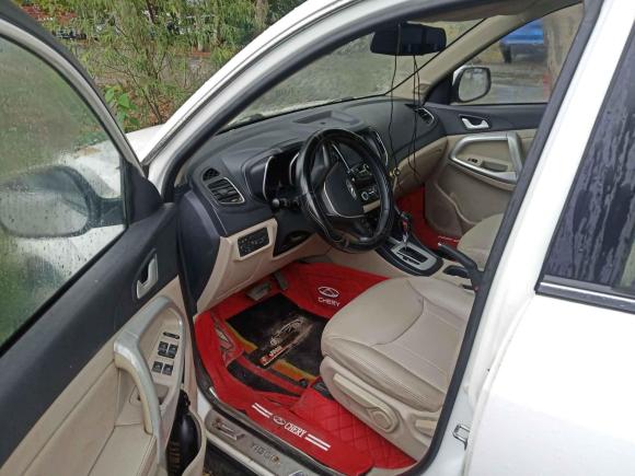 [南京·苏A] 二手奇瑞瑞虎52014款 2.0L CVT家悦版