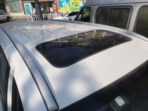 [上海·皖K] 二手长安凌轩2017款 1.6L 手动精英型