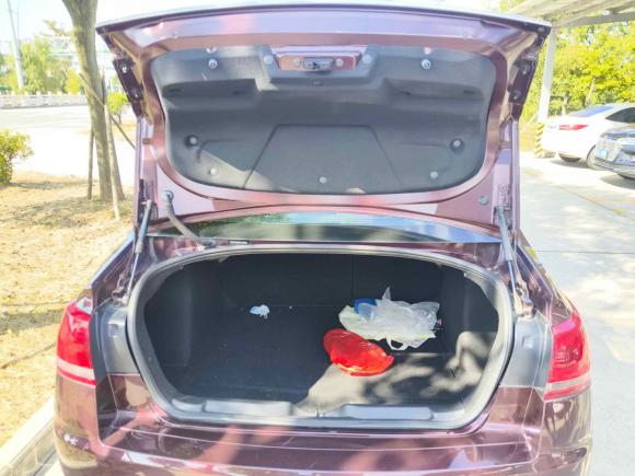 [南通·苏F] 二手雪铁龙世嘉2013款 三厢 1.6L 手动品尚型