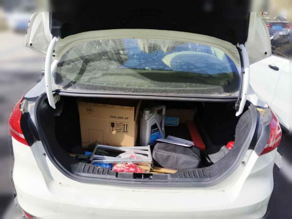 [合肥·皖A] 二手福特福克斯2015款 三厢 1.6L 手动风尚型