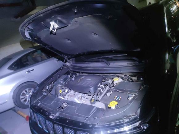 [深圳·粤B] 二手Jeep大指挥官2018款 2.0T 四驱尊享版