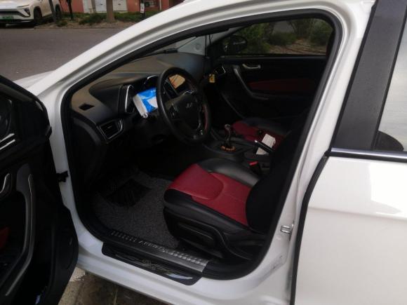 [上海·鲁U] 二手奇瑞艾瑞泽52017款 1.5L 手动豪华版