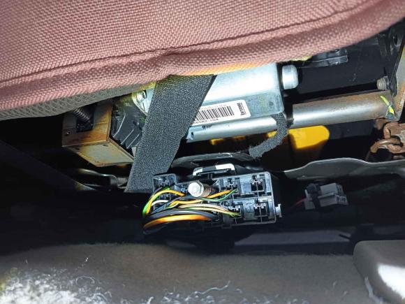 [上海·皖S] 二手沃尔沃沃尔沃S402010款 2.0L 自动智雅版