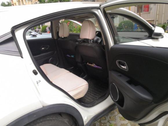 [上海·沪B] 二手本田缤智2015款 1.8L CVT两驱豪华型