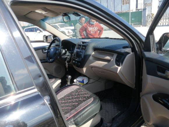 [杭州·沪C] 二手起亚狮跑2013款 2.0L 自动两驱版GL