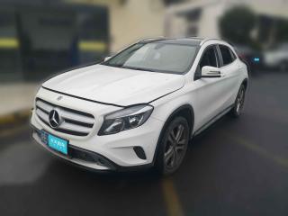 奔驰奔驰GLA2016款GLA200动感型