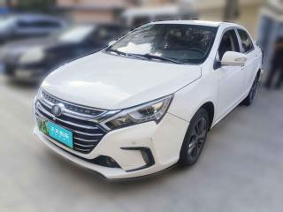 比亚迪秦新能源2017款 1.5T 尊贵型