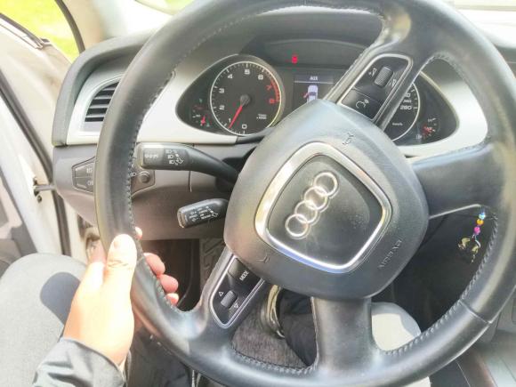 [上海·鲁Q] 二手奥迪奥迪A4L2012款 2.0 TFSI 自动技术型