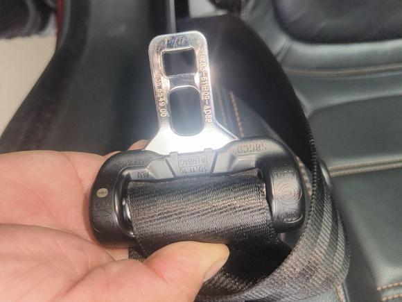 [青岛·皖A] 二手捷豹捷豹F-PACE2016款 2.0T 两驱都市尊享版