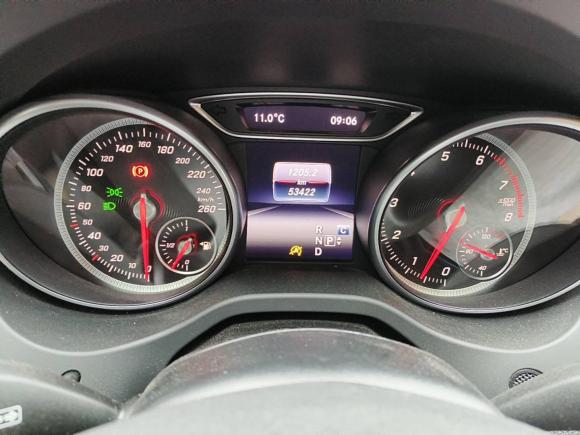 [嘉兴·沪C] 二手奔驰奔驰GLA2017款 GLA 200 时尚型