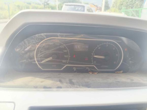 [苏州·苏E] 二手上汽大通MAXUS新途V802017款 2.5T AMT傲运通国IV短轴超低顶5/6/10座