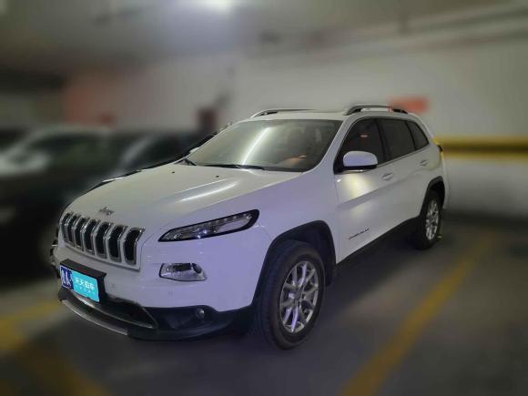 Jeep自由光2016款 2.4L 專業(yè)版「濟(jì)南二手車」「天天拍車」