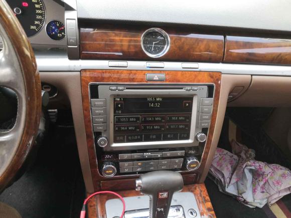 [西安·陕A] 二手大众辉腾2012款 3.0L 行政型